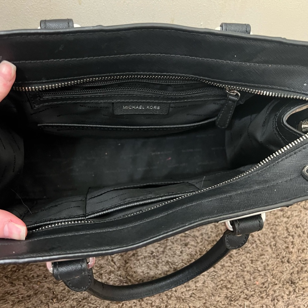 Michael Kors Black Handled Purse with Zipper Close - Picture 3 of 6